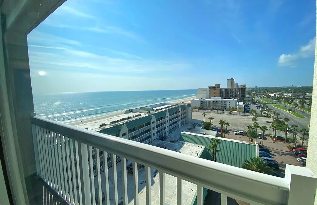 Daytona Beach Resort Oceanfront Condostudio-1